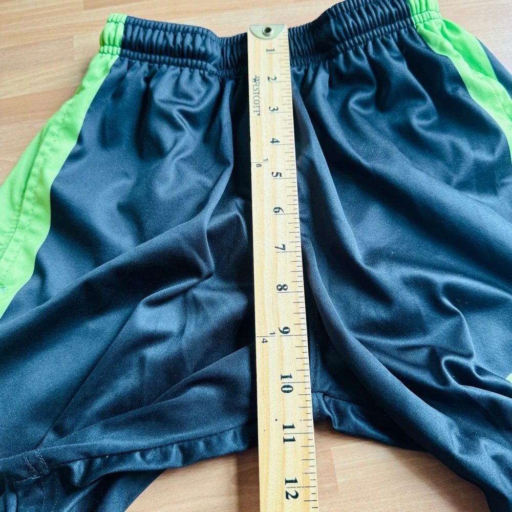 Under armour/pittsburgh short outfit YLG